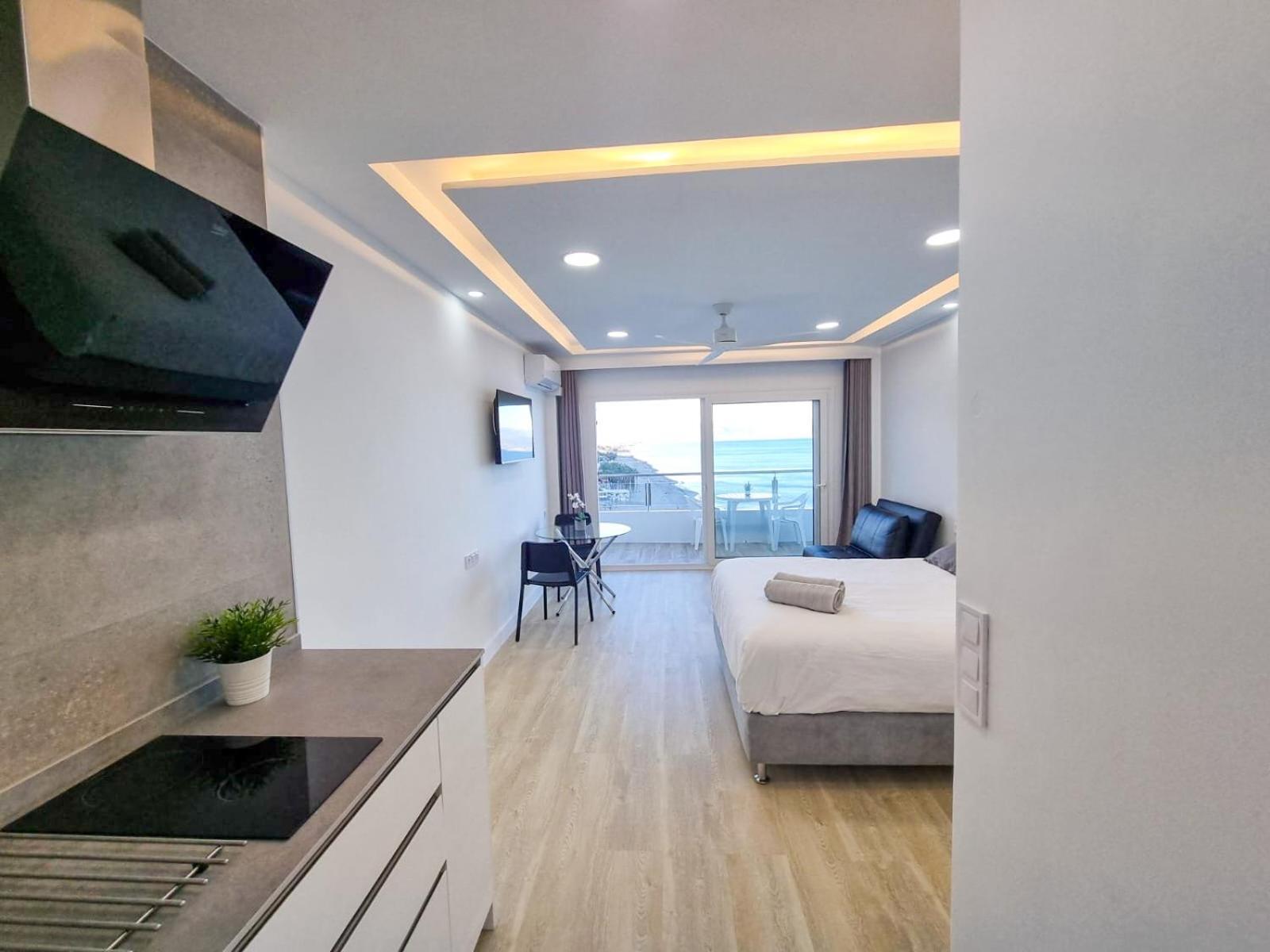 Appartement Spectacular Sea Views Torremolinos Extérieur photo