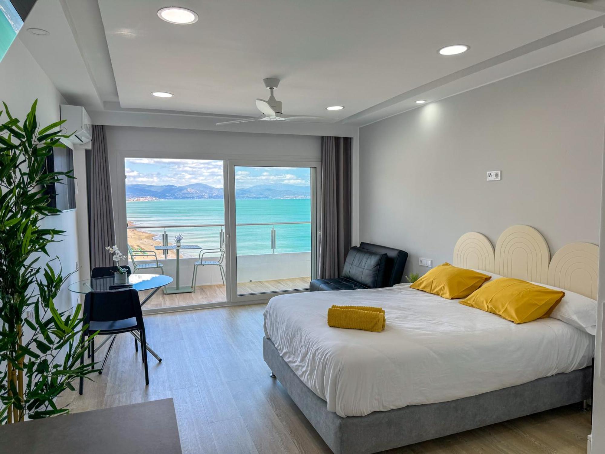 Appartement Spectacular Sea Views Torremolinos Extérieur photo